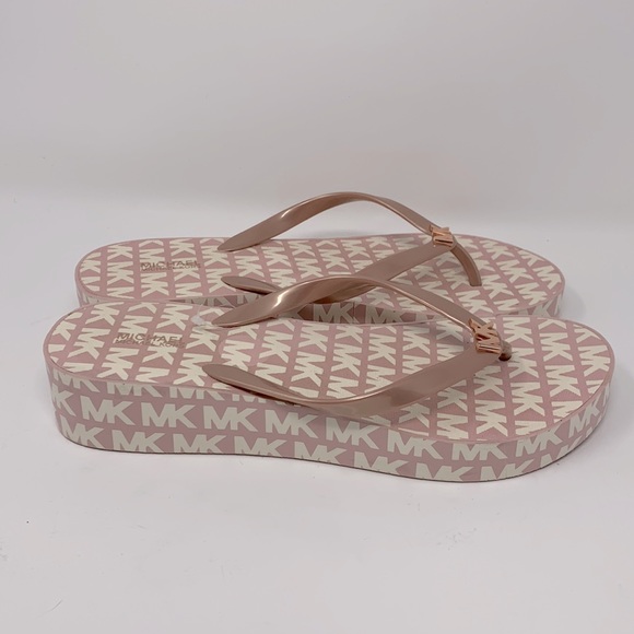 NWOT Michael Kors Bedford MK Logo Platform Wedge Flip Flop Sandals - Picture 2 of 8